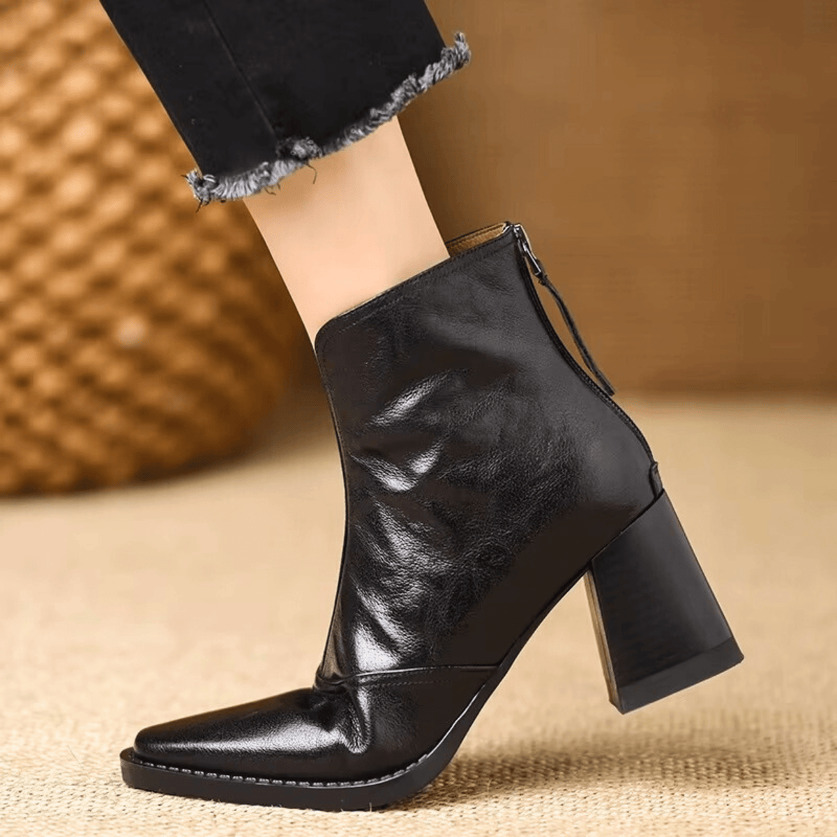 Soviqa® | Leather ankle boots with medium heel