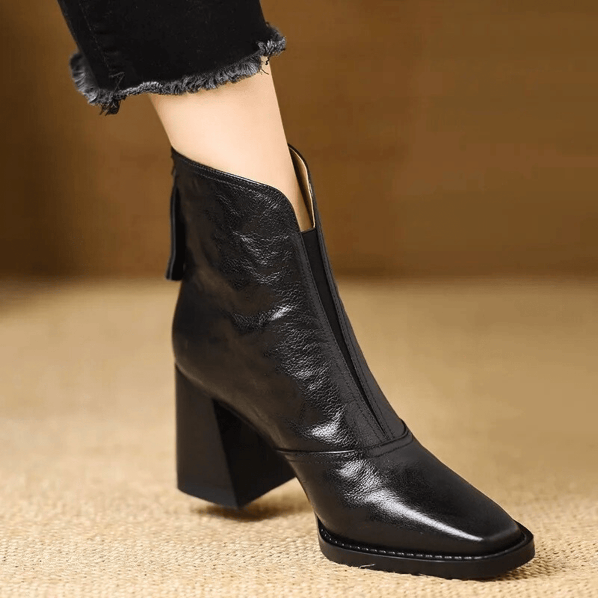 Soviqa® | Leather ankle boots with medium heel